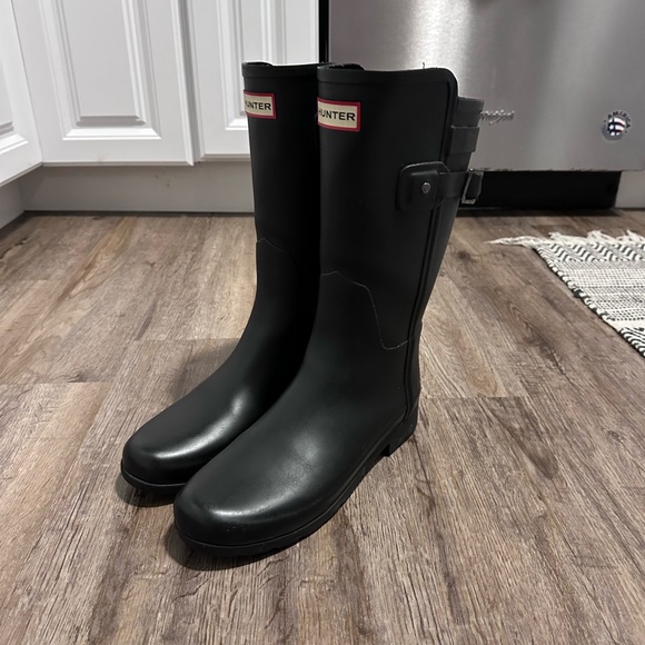 Women’s Hunter Rain Boots, Size 8, Black - Picture 3 of 4
